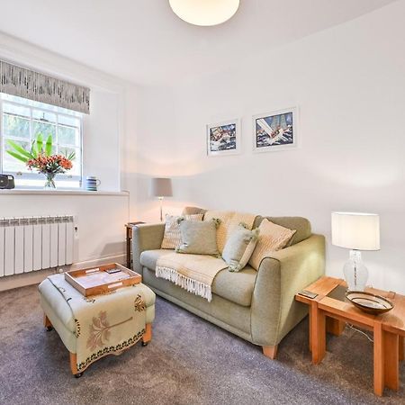 Tramontane Apartment At Hesketh Crescent Torquay Bagian luar foto