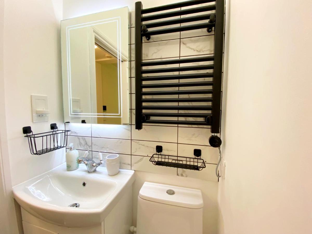 Tramontane Apartment At Hesketh Crescent Torquay Bagian luar foto