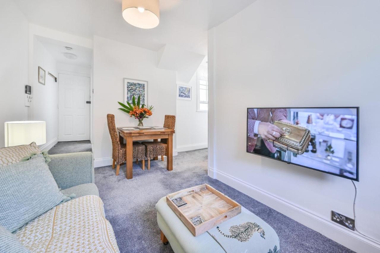 Tramontane Apartment At Hesketh Crescent Torquay Bagian luar foto