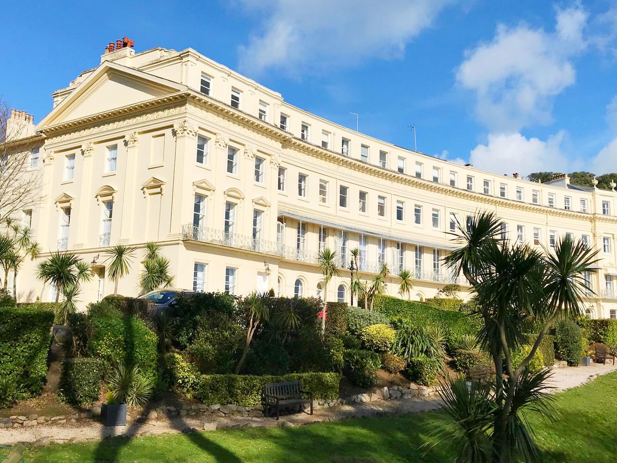Tramontane Apartment At Hesketh Crescent Torquay Bagian luar foto
