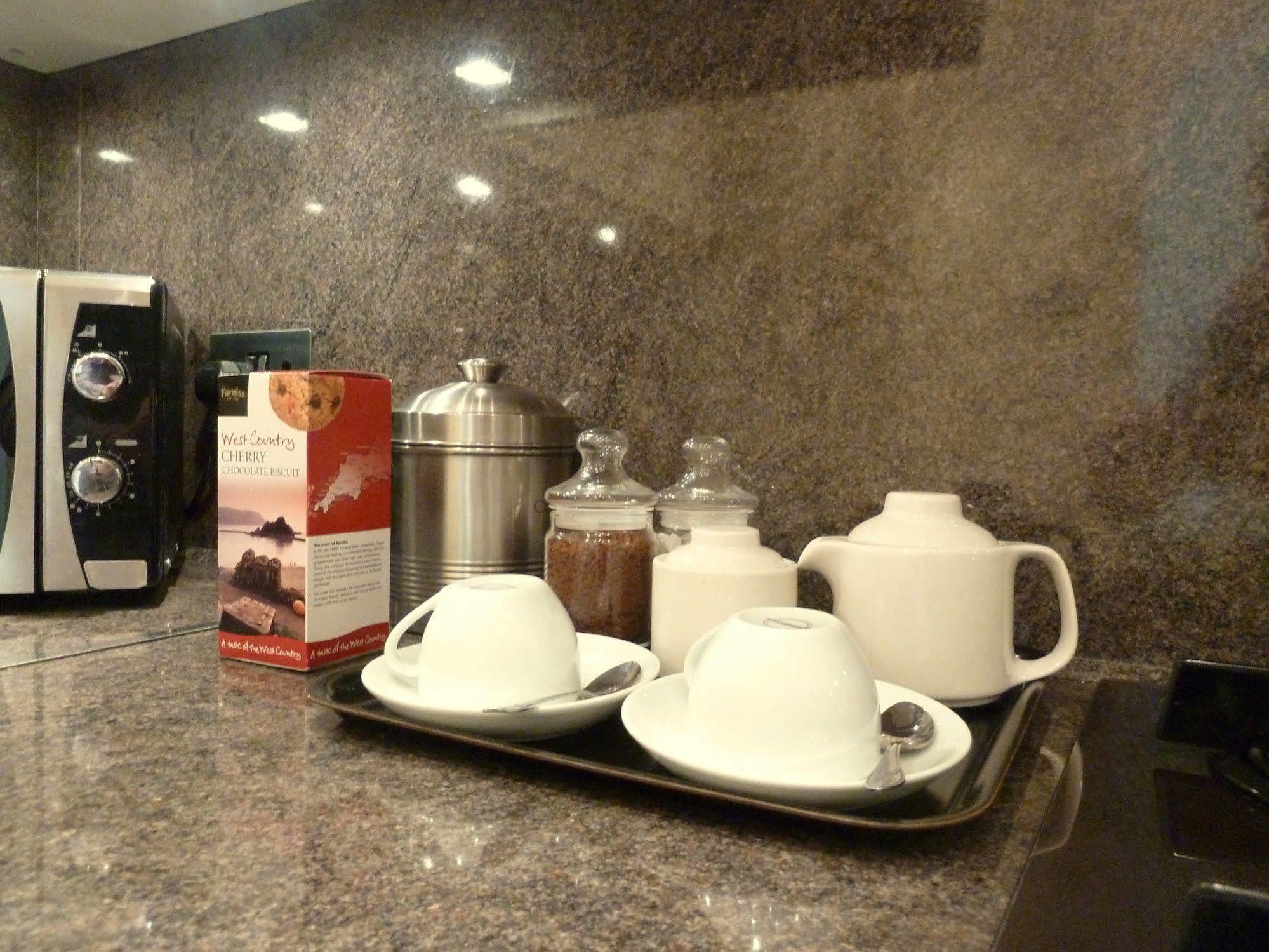 Tramontane Apartment At Hesketh Crescent Torquay Bagian luar foto