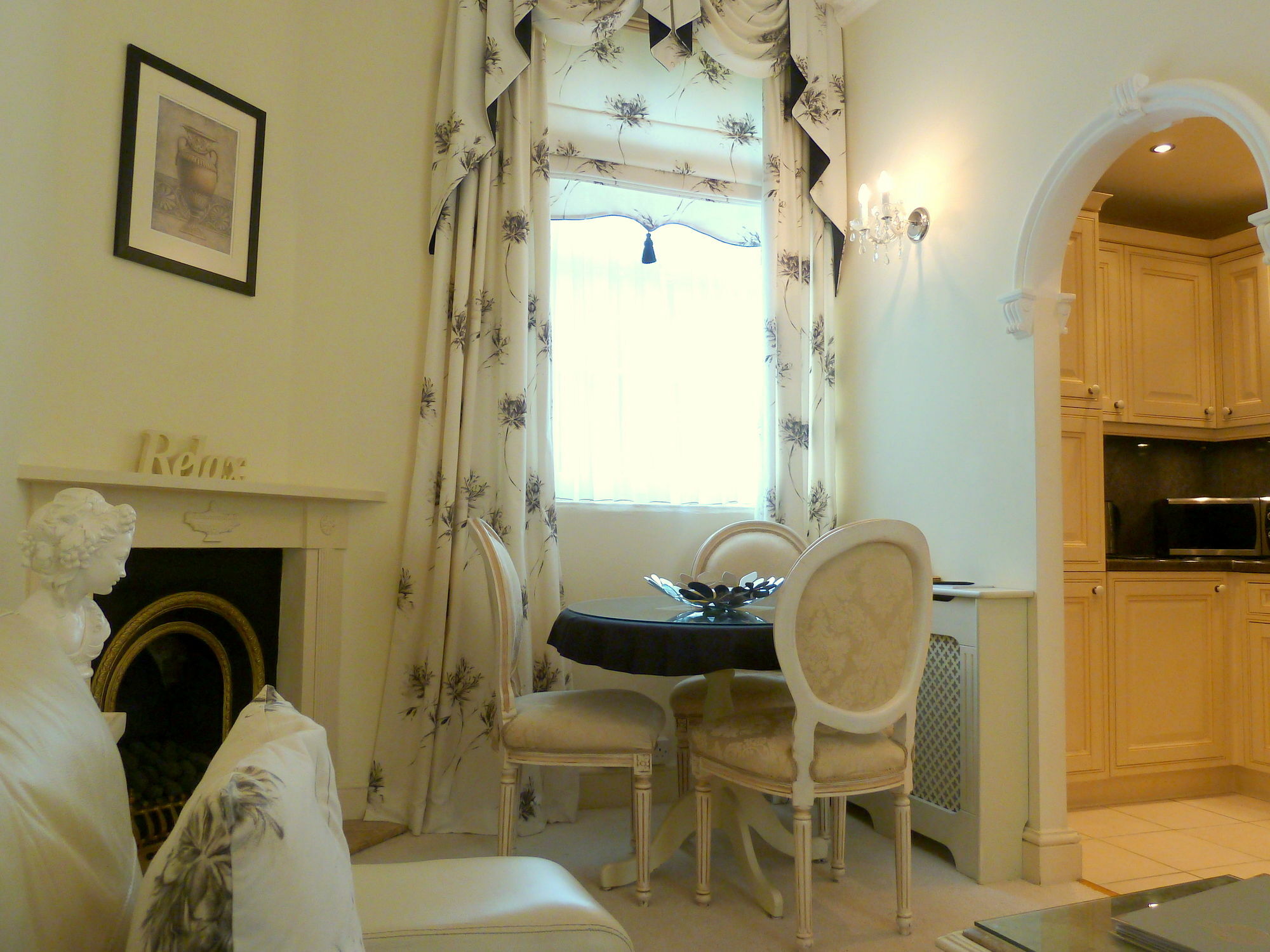 Tramontane Apartment At Hesketh Crescent Torquay Bagian luar foto